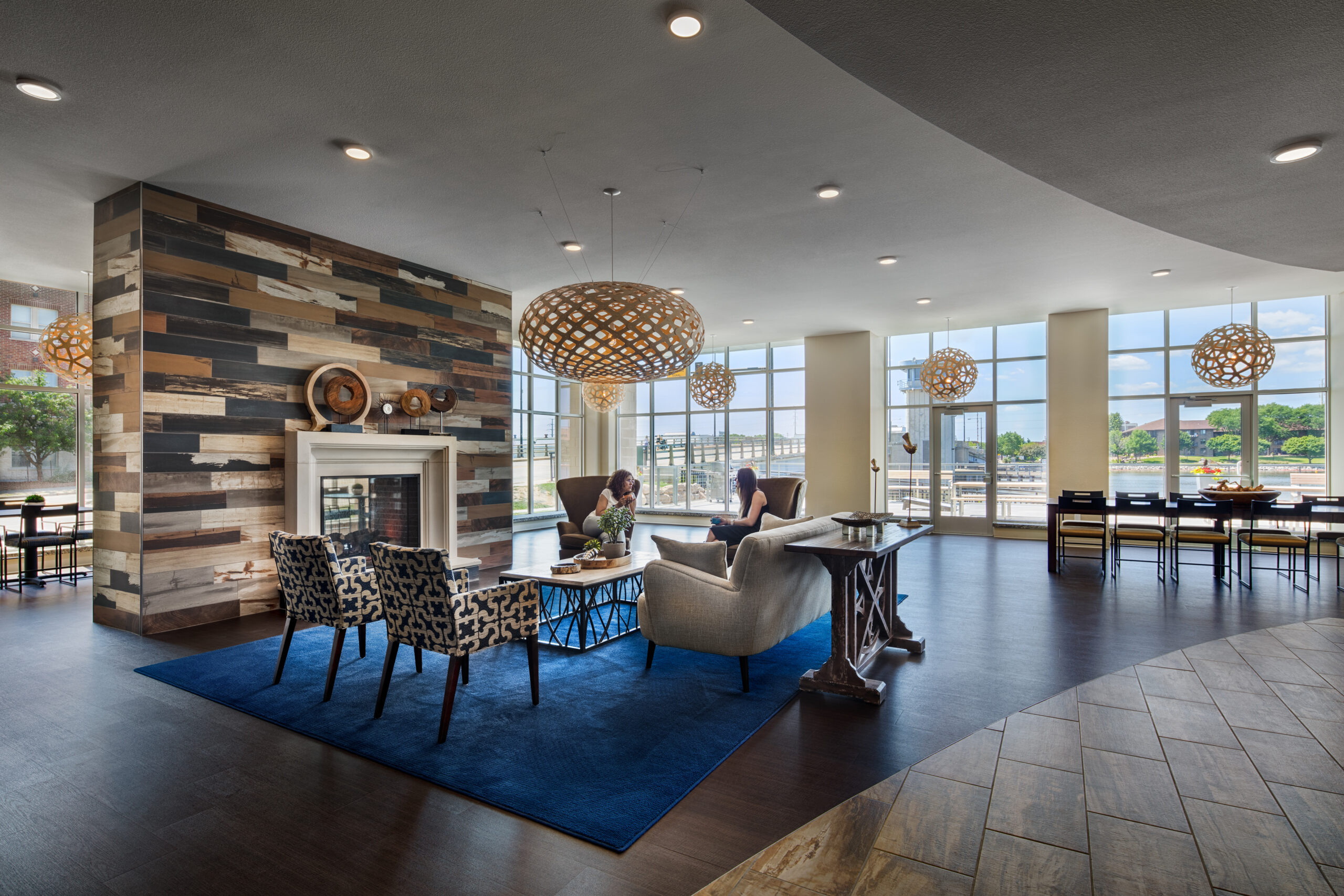 Metreau common room.